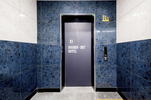 Browndot Hotel