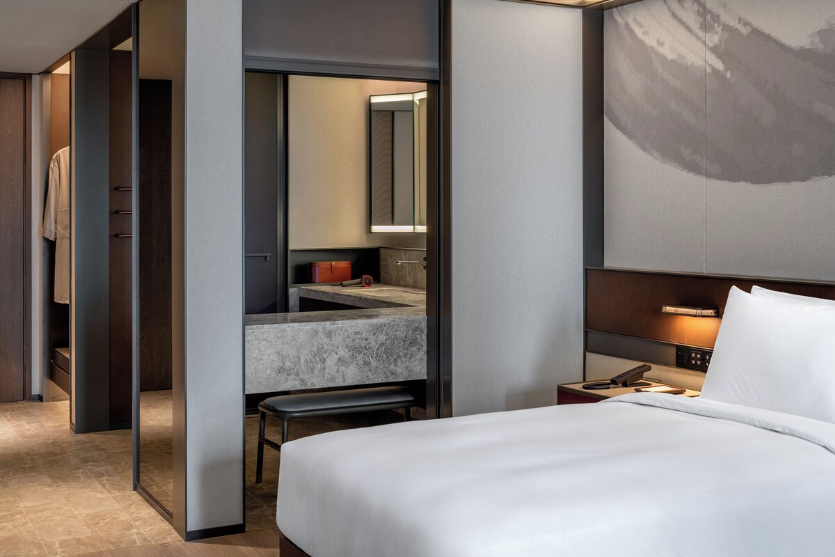 Classic Single Room, City View | Premium bedding, down comforters, memory foam beds, minibar (free items)