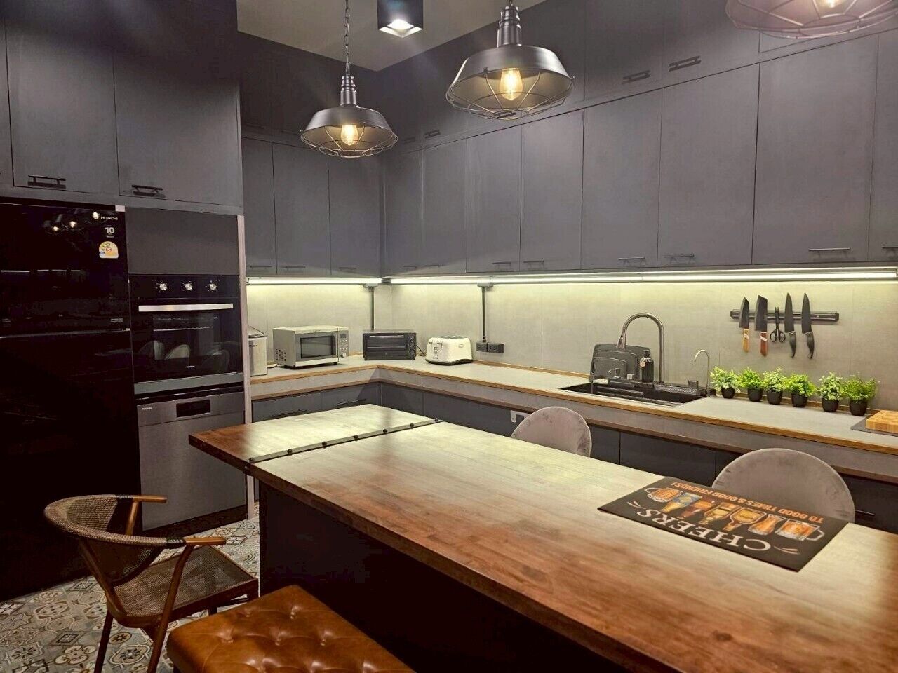 Family Room, Mountain View | Private kitchen | Fridge, coffee/tea maker