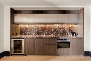 Ropa de cama de alta calidad y minibar