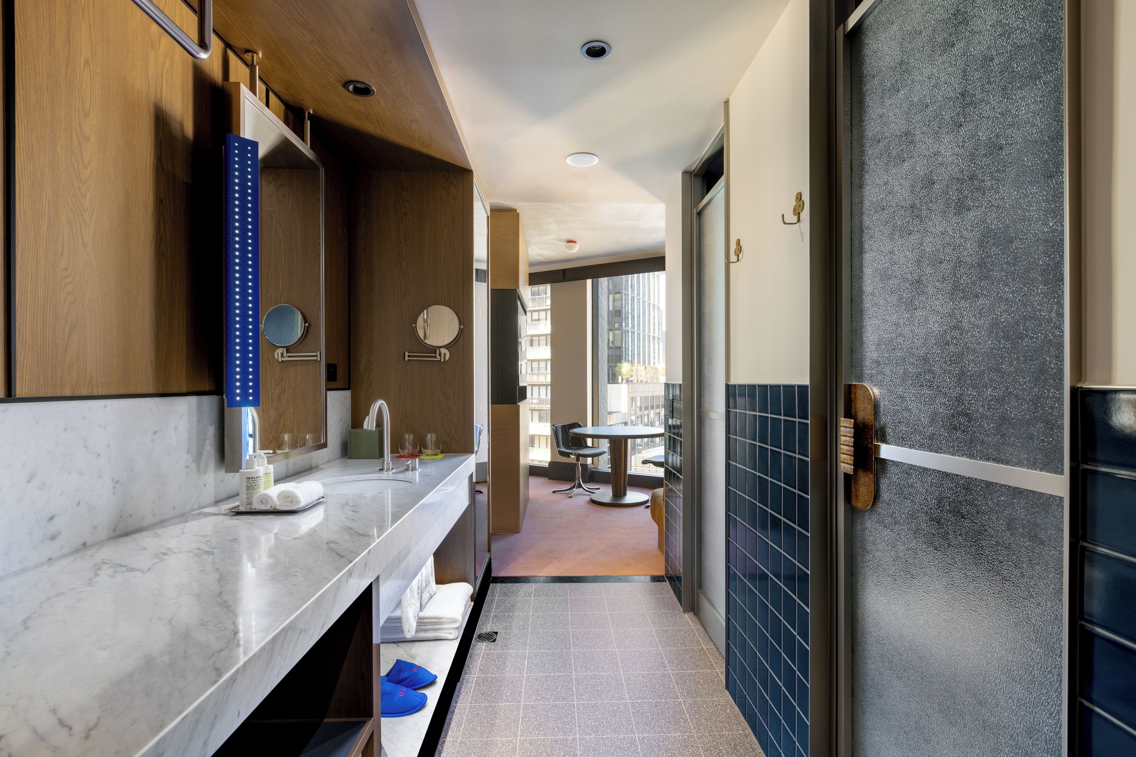 客房 (Explorer City) | 浴室 | 名牌洗护用品、吹风机、浴袍、拖鞋