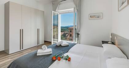 Casa Tramonti, Gemonio, Italy