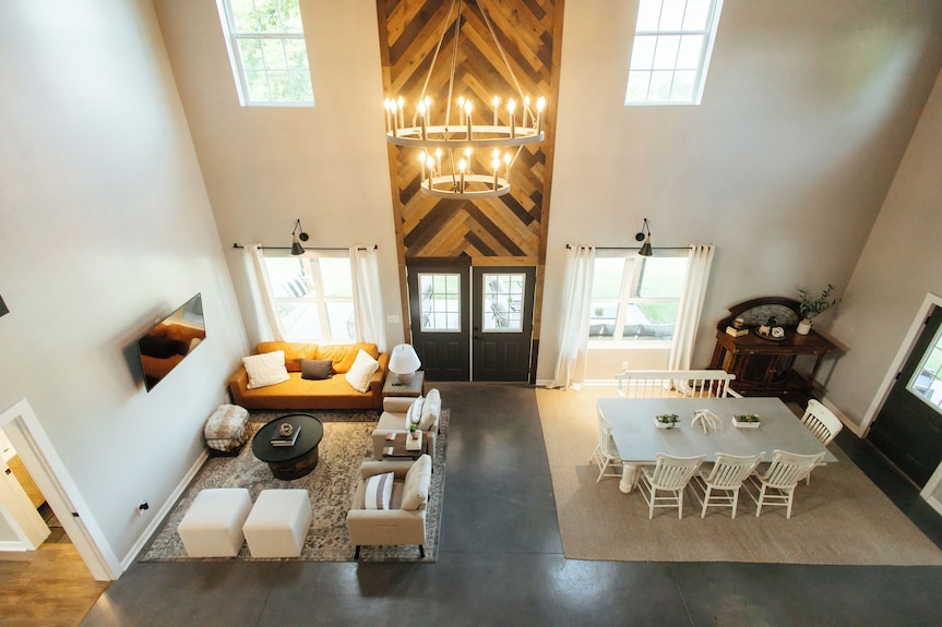 Charming Barndominium On 110 Peaceful Acres In The Hills Of Tn; Sleeps Up To 16. - Lebanon, TN