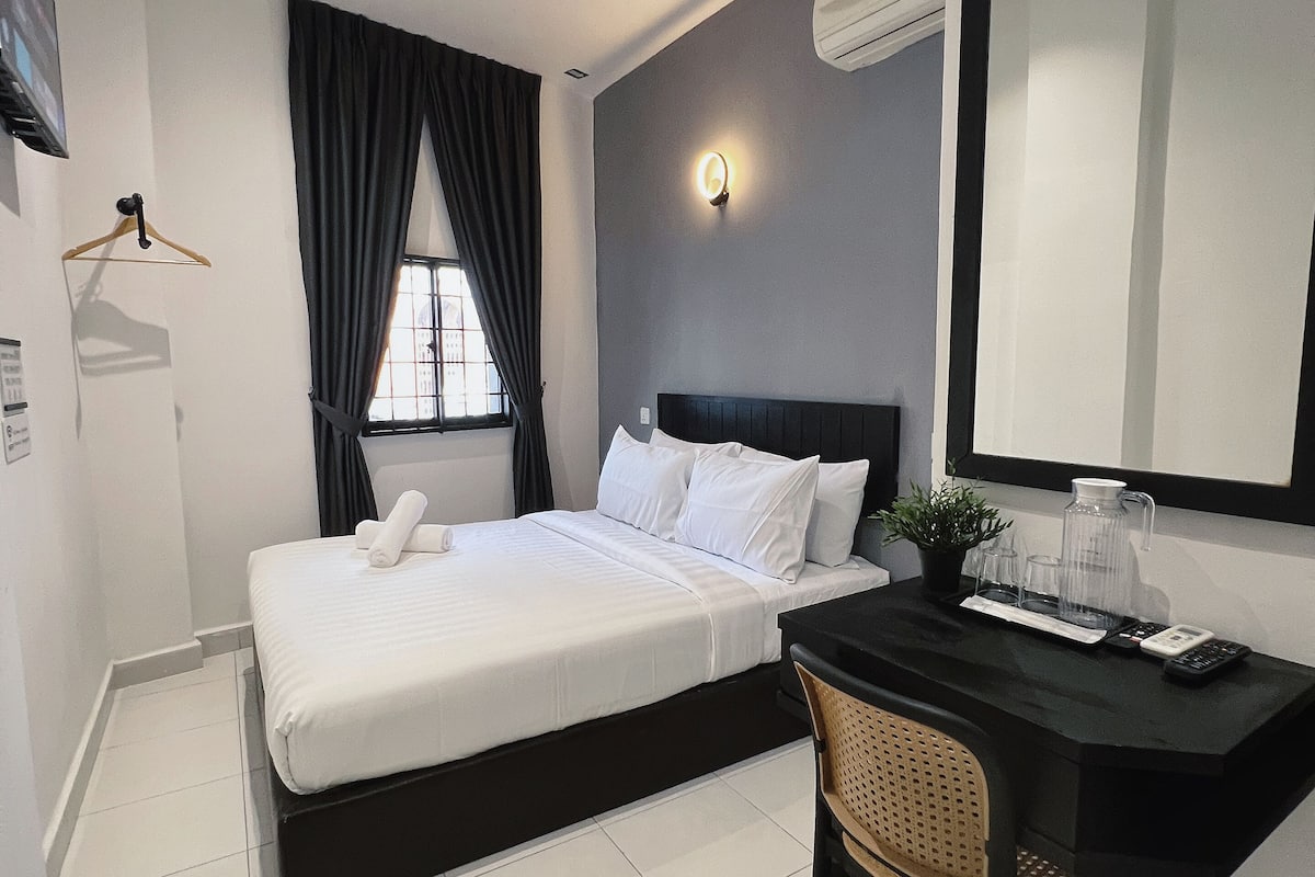 Deluxe-Doppelzimmer, 1 Queen-Bett, Nichtraucher | Kostenloses WLAN