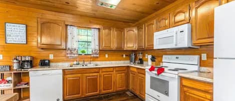 Microwave, oven, stovetop, dishwasher