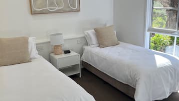 2 dormitorios, tabla de planchar con plancha, Internet y ropa de cama