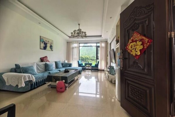 Interior - Xingyi Wanfeng Forest Traveler Home (Xingyi)