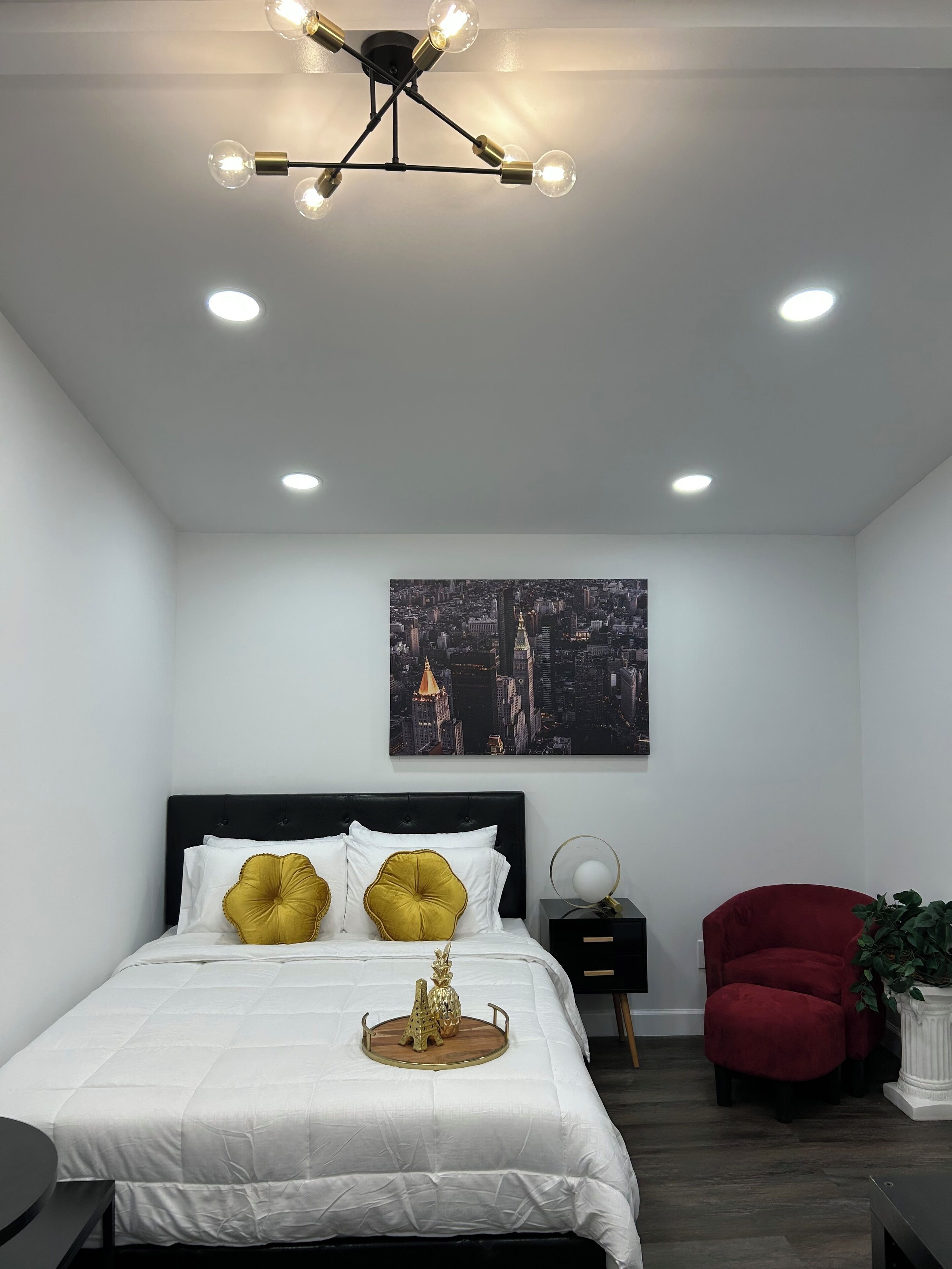 1 bedroom, iron/ironing board, free WiFi, bed sheets