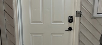 The Royal Suite - Ronkonkoma