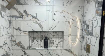 The Royal Suite - Ronkonkoma
