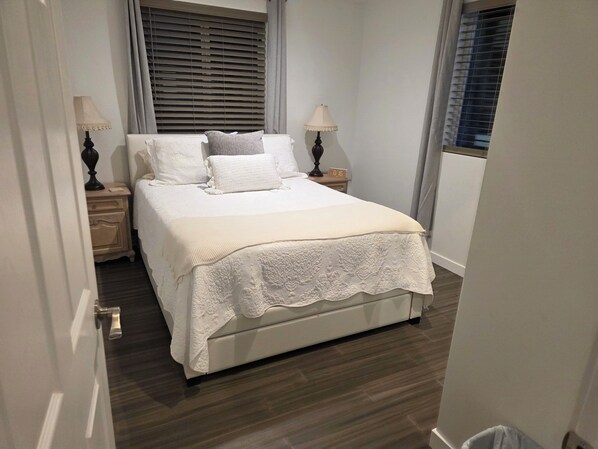 2 bedrooms, iron/ironing board, WiFi, bed sheets