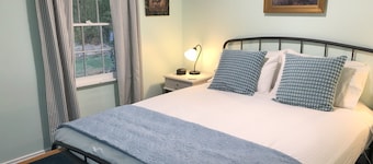 Peppercorn Cottage Avoca ... Country cottage accommodation on the Avoca River