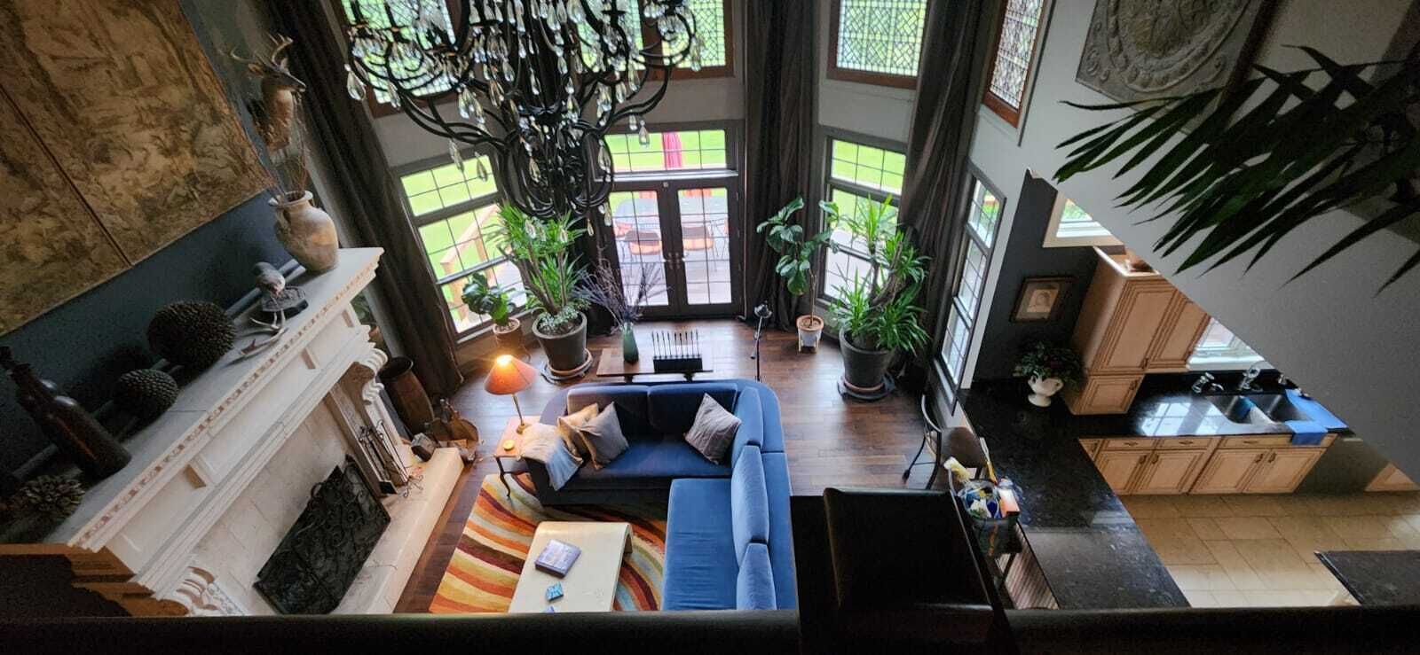 Télévision, cheminée