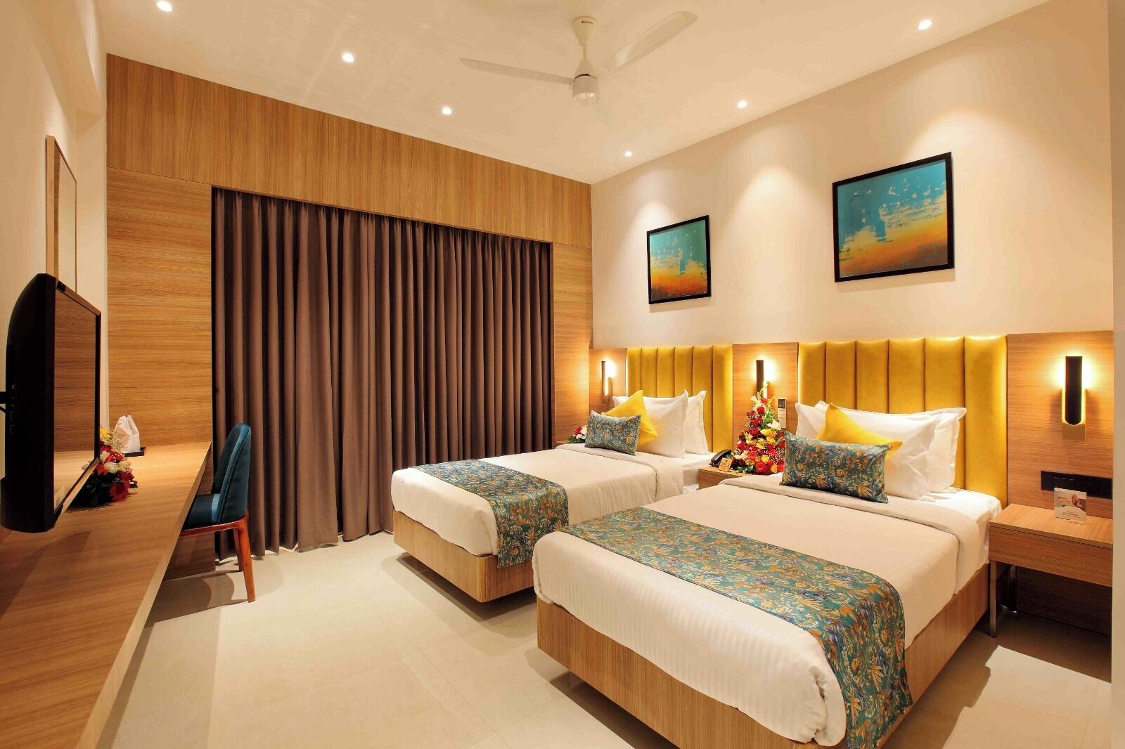 In-room safe, free WiFi