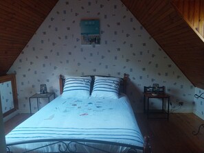 2 Schlafzimmer, Bügeleisen/Bügelbrett, Internetzugang, Bettwäsche