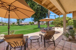 Unclassified image, 4 of 44, button