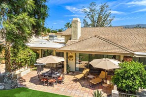 Unclassified image, 5 of 44, button