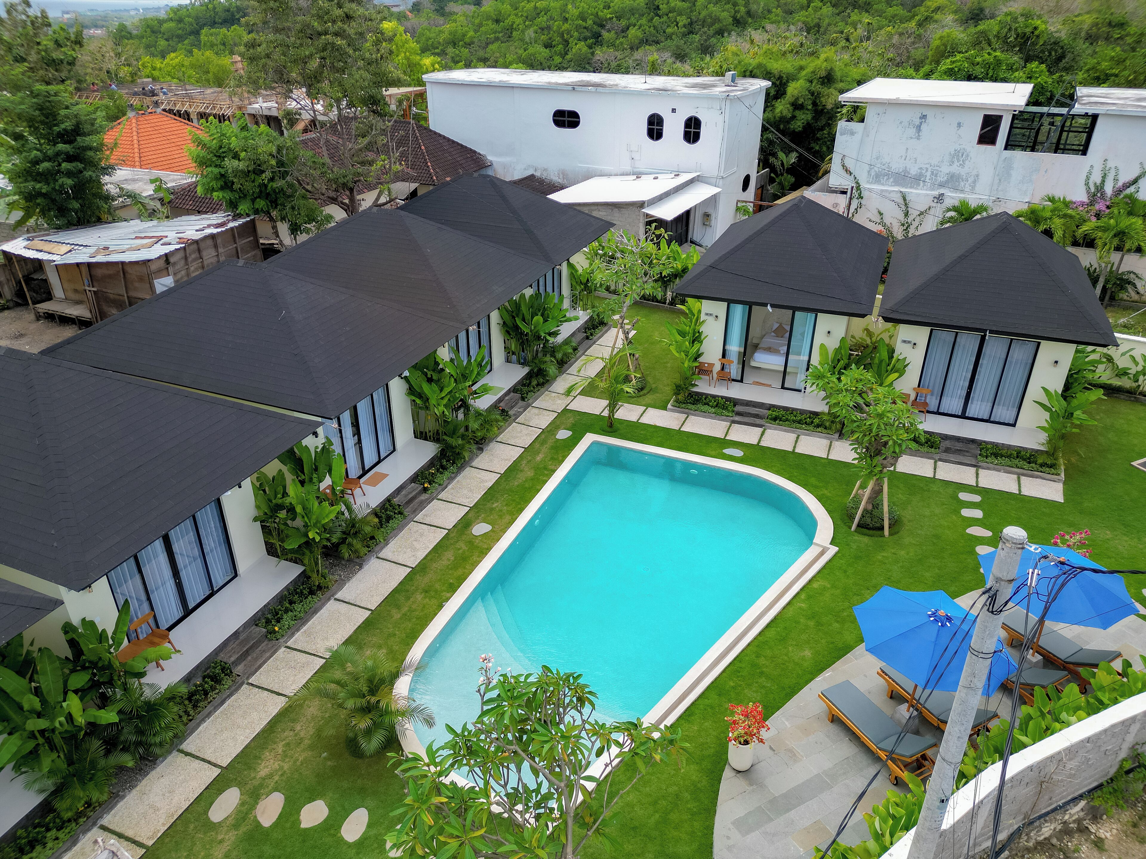 Kolam renang outdoor