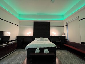 5 habitaciones, tabla de planchar con plancha, wifi y ropa de cama 