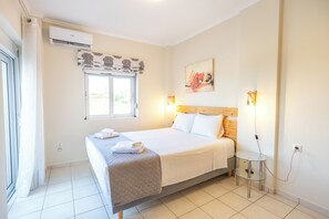 4 dormitorios, tabla de planchar con plancha, wifi y ropa de cama