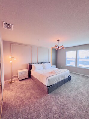 5 chambres, fer et planche à repasser, lit parapluie, Wi-Fi gratuit