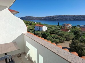 Appartement (One Bedroom Apartment with Sea View () | Balcon