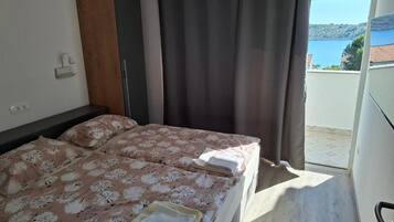 Appartement (Two Bedroom Apartment with Sea View () | 12 chambres