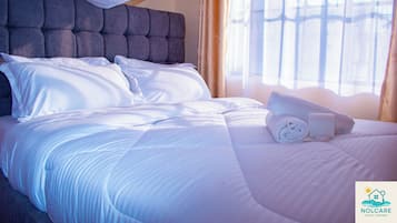 2 chambres, fer et planche à repasser, Wi-Fi gratuit, draps fournis