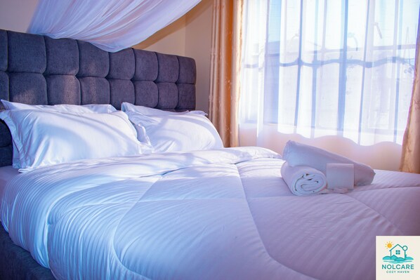 2 bedrooms, iron/ironing board, free WiFi, bed sheets