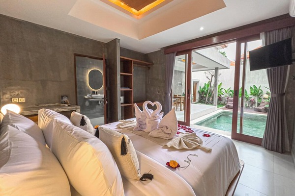 Villa, 1 Bedroom, Private Pool | Desk, free WiFi