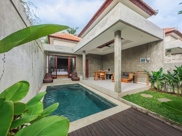 Indoor pool - Davaya Villas Ubud (Ubud)