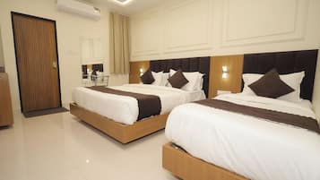 Free WiFi, bed sheets