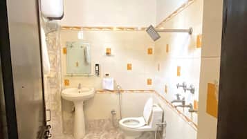 Habitación | Baño | Ducha y toallas
