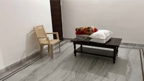 Chambre | Coin séjour