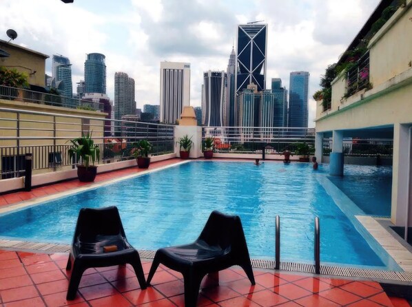 Sun deck