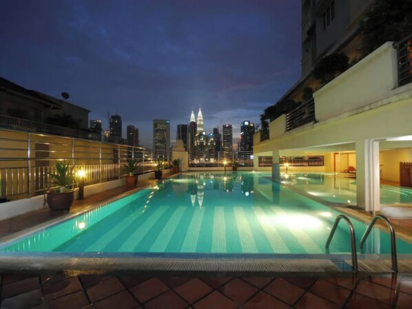Pool inomhus/utomhus