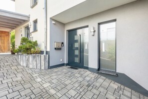 Exterior detail - Apartment 'Ferienwohnung Lahnurlaub' with Shared Terrace, Shared Garden and Wi-Fi (Hüttenberg)