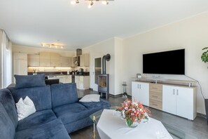 Tv och eldstad