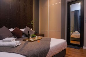 Superior Apartment, 2 Bedrooms, Kitchen, City View | Desk, laptop workspace, iron/ironing board, free WiFi