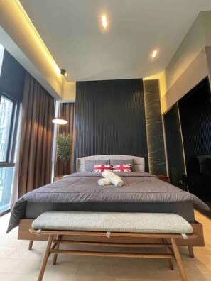 Superior Apartment, 1 Bedroom, Balcony, City View | Desk, laptop workspace, iron/ironing board, free WiFi - Mews Luxe Residence Apartments (Kuala Lumpur)