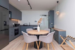 Apartment, 1 Bedroom | Private kitchen