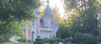 Le gîte du château. Tennis court. Educational farm.....