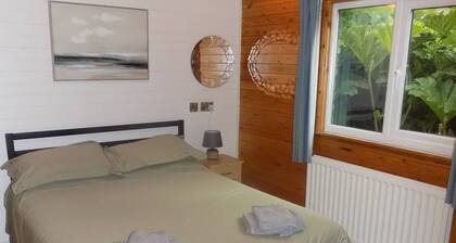 Cosy Cabin Retreat in Ilfracombe, North Devon