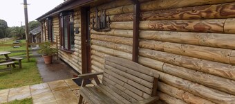 Cosy Cabin Retreat in Ilfracombe, North Devon