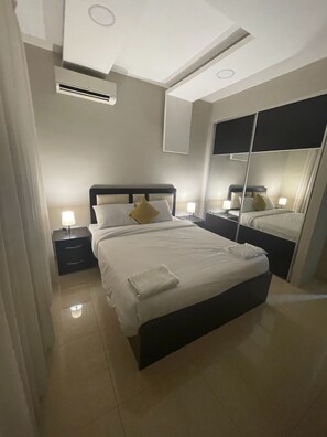 1 bedroom, internet, wheelchair access - Charming Amman Apartent with City Views (Amman)