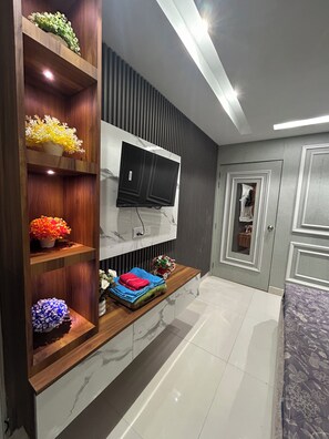 1 bedroom, iron/ironing board, WiFi, bed sheets - Charming apartment with AC in Zirakpur (Zirakpur)