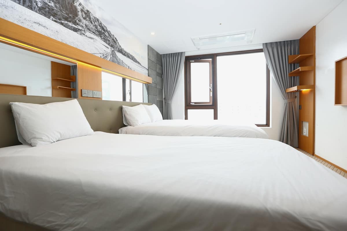 Superior Twin Room (for 2 people) | Desk, laptop workspace, free WiFi