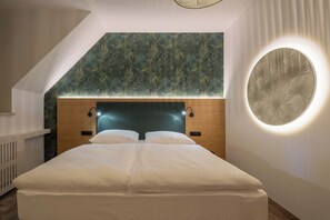 Superior Double Room | Living room | TV - Hotel Slovan (Jesenik)