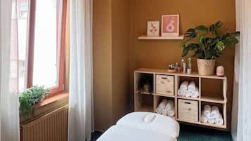 Hot stone massages, deep-tissue massages, sports massages, massages