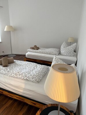 2 chambres, Wi-Fi gratuit, draps fournis